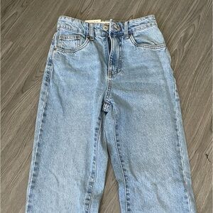 New cotton on straight leg jeans| never worn with tag